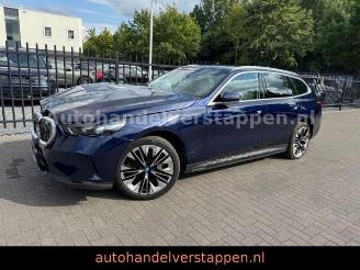 BMW i5 eDrive40 Touring 250KW 2024 G61 picture 2
