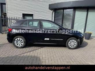 Skoda Fabia Selection DAB+ Klima R-Cam picture 2