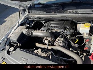 Dodge Ram 1500 Longhorn 5.7L HEMI V8 Pano Airsuspen picture 24
