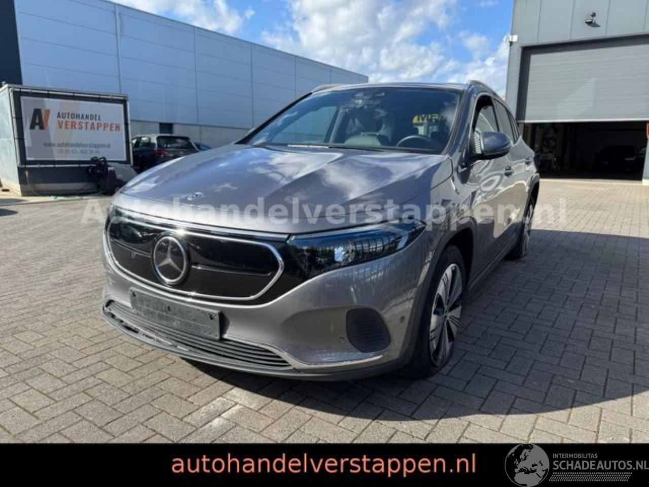 Mercedes EQA 300 4Matic Luxery line