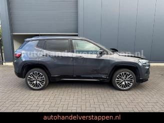 Jeep Compass 1.3l T4-PHEV 177kW Summit Automatik 4WD picture 5