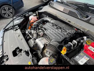 Jeep Compass 1.3l T4-PHEV 177kW Summit Automatik 4WD picture 17