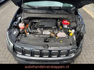 Jeep Compass 1.3l T4-PHEV 177kW Summit Automatik 4WD picture 20