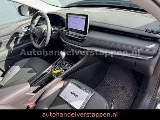 Jeep Compass 1.3l T4-PHEV 177kW Summit Automatik 4WD picture 11
