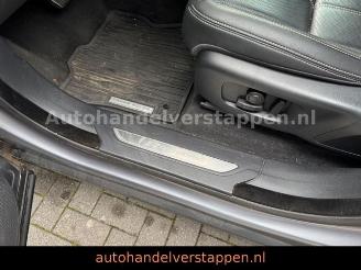 Land Rover Range Rover Velar 2.0 D240 R-Dynamic S picture 15