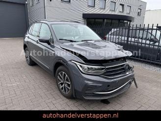 skadebil auto Volkswagen Tiguan 2.0TDI Life R-Cam DAB+ LED 2022/6