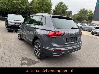Volkswagen Tiguan 2.0TDI Life R-Cam DAB+ LED picture 5