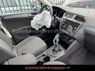 Volkswagen Tiguan 2.0TDI Life R-Cam DAB+ LED picture 17