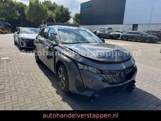 Peugeot 308 III Allure AUTO 96 kW Blue-HDI FAP picture 4