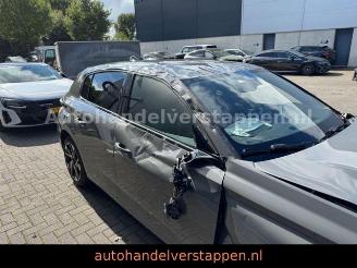Peugeot 308 III Allure AUTO 96 kW Blue-HDI FAP picture 3