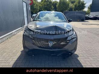 Peugeot 308 III Allure AUTO 96 kW Blue-HDI FAP picture 5