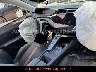 Peugeot 308 III Allure AUTO 96 kW Blue-HDI FAP picture 15