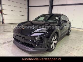 Coche accidentado Porsche Macan Electric 4 PDLS+ PASM Hud BOSE 2024/11