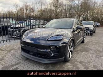 uszkodzony samochody osobowe Porsche Macan Electric 4 PDLS+ PASM Hud BOSE 2024/11