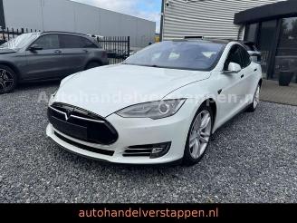 damaged passenger cars Tesla Model 3 Model S 85d Dual AWD 386KW Pano Full Option 2016/6