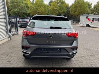 Volkswagen T-Roc United 81KW TSI DAB+ Navi FULL LED picture 6