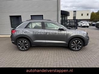 Volkswagen T-Roc United 81KW TSI DAB+ Navi FULL LED picture 4