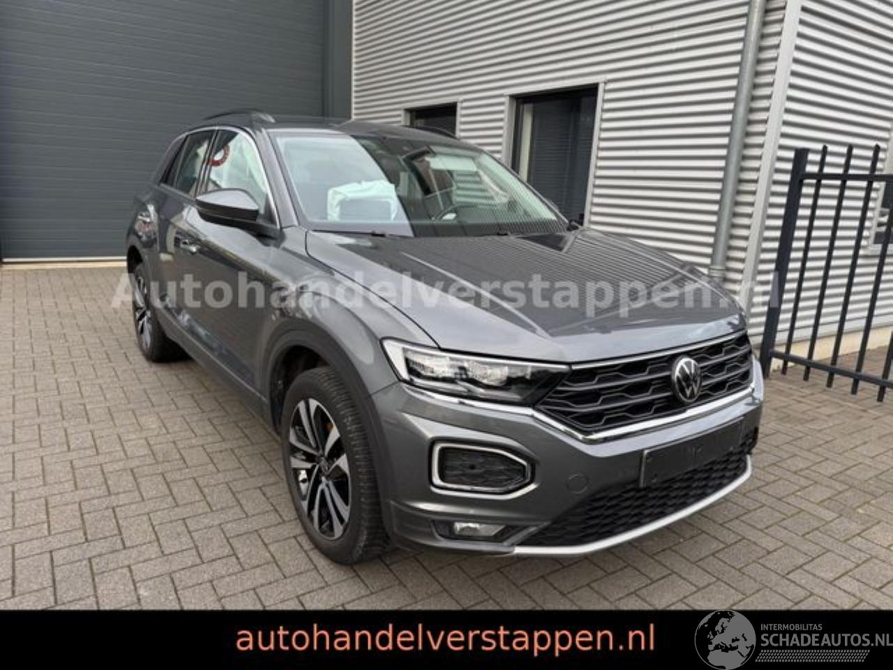 Volkswagen T-Roc United 81KW TSI DAB+ Navi FULL LED