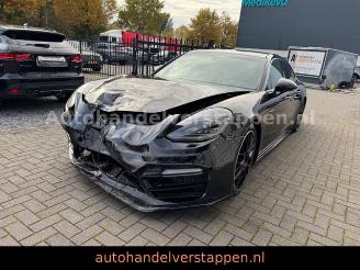 Schadeauto Porsche Panamera Sport Turismo 4 E-Hybrid AWD 340KW 2018/4