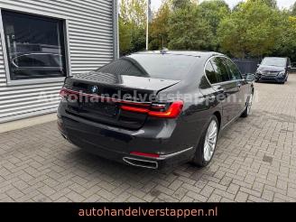 uszkodzony samochody osobowe BMW 7-serie  2019/9