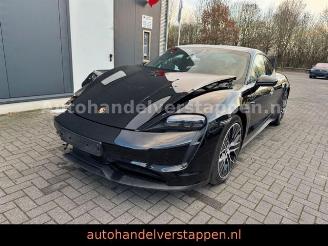 Unfallwagen Porsche Taycan 350KW Panorama-Glasdach Leder 20zoll 2021/10