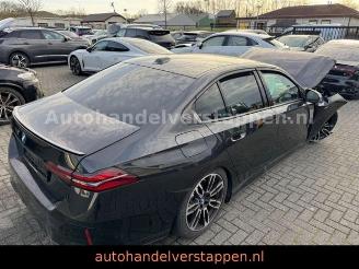 BMW 5-serie e M Sport Pro - Plug in Sedan Harman 220KW picture 4
