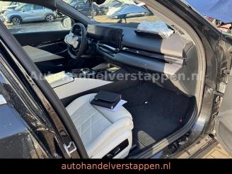 BMW i5 Limousine 40 eDrive 250KW Cockpit Plus Panora picture 29