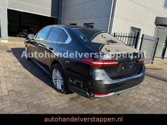 damaged passenger cars BMW i5 Limousine 40 eDrive 250KW Cockpit Plus Panora 2025/4