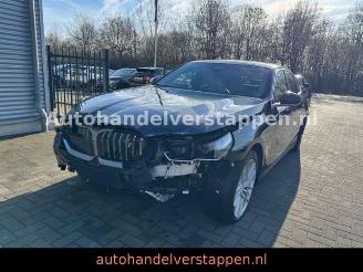 Schadeauto BMW i5 Limousine 40 eDrive 250KW Cockpit Plus Panora 2025/4
