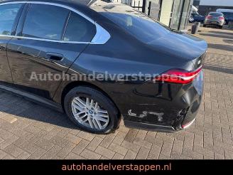 BMW i5 Limousine 40 eDrive 250KW Cockpit Plus Panora picture 7