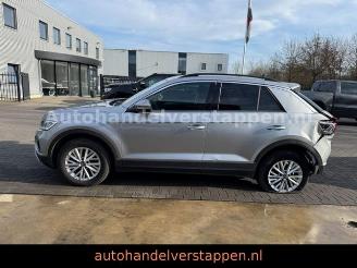 Volkswagen T-Roc Life 1.5TSI 110KW Facelift picture 2