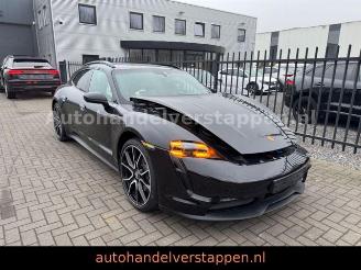 Porsche Taycan Sport Turismo Matrix Sport-Chrono-Paket picture 6