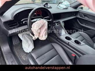 Porsche Taycan Sport Turismo Matrix Sport-Chrono-Paket picture 26