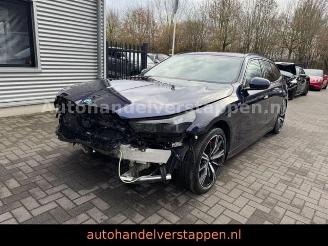 damaged passenger cars BMW i5 Touring 40 eDrive M Sport Pro Paket 2025/2