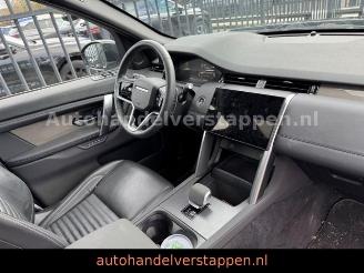 Land Rover Discovery Sport P300e Dynamic SE AWD picture 14