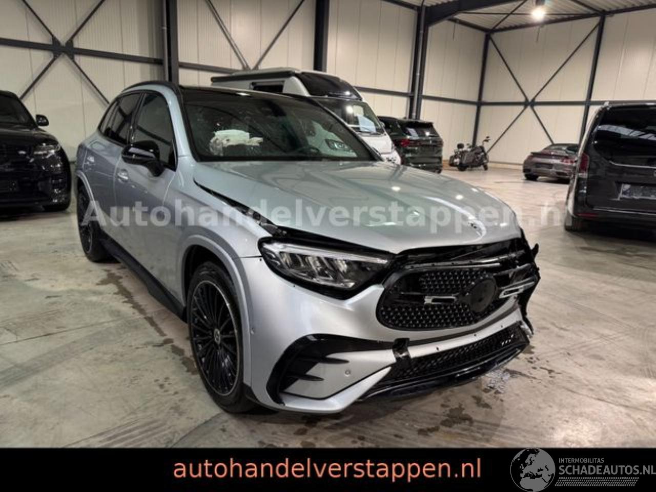Mercedes GLC 200 d 4Matic Edition AMG Line Pano VOLL