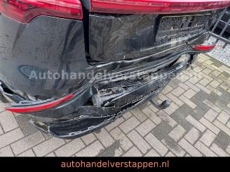 Audi E-tron 55 Quattro S line 3× 300KW picture 9