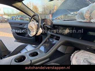 Porsche Taycan 350KW Panorama Leder CAM 93KWH picture 34