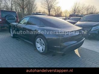 Porsche Taycan 350KW Panorama Leder CAM 93KWH picture 5