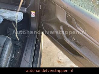 Porsche Taycan 350KW Panorama Leder CAM 93KWH picture 19