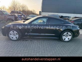 Porsche Taycan 350KW Panorama Leder CAM 93KWH picture 6