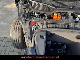 Porsche Taycan 350KW Panorama Leder CAM 93KWH picture 28