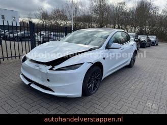 Unfallwagen Tesla Model Y Model 3 RWD Highland 208KW Panorana 2Display 2025/4
