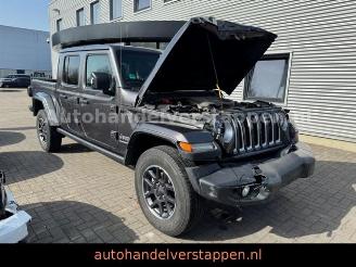 Jeep Gladiator Overland 4WD Launch Edition picture 4