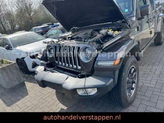 Jeep Gladiator Overland 4WD Launch Edition picture 7