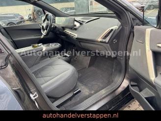BMW iX 40 xDrive 240KW Sport Glas Dach Harman FULL picture 13