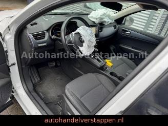Renault Arkana E-TECH 1.6L 145 TECHNO picture 23