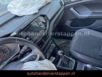 Volkswagen T-Cross Style DSG 85KW Urano-Grau uni Facelift picture 16