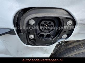 Porsche Taycan Sport 93KWH Sport-Design-Paket picture 18