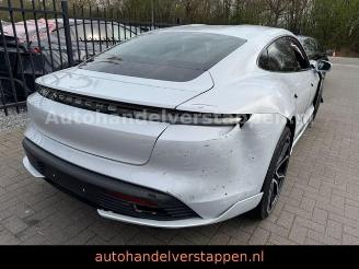 Porsche Taycan Sport 93KWH Sport-Design-Paket picture 9